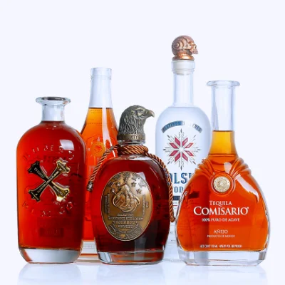 Commercio all'ingrosso 500ml 700ml 750ml Personalizza forme diverse Whisky Vodka Xo Bottiglia di cristallo vuota