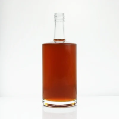 Bottiglie di vetro per alcol di alta qualità da 50 ml, 100 ml, 500 ml, 700 ml, 750 ml per liquori, liquori, whisky